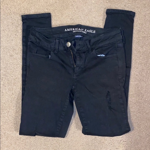 American Eagle | Black Ripped Jegging - Picture 2 of 5